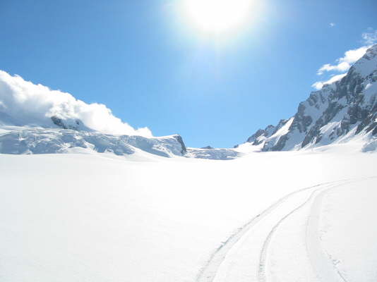 Landing tracks on Mt Cook